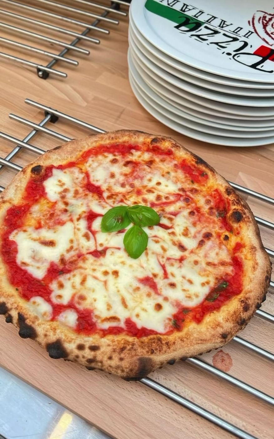 Pizza z bazylią