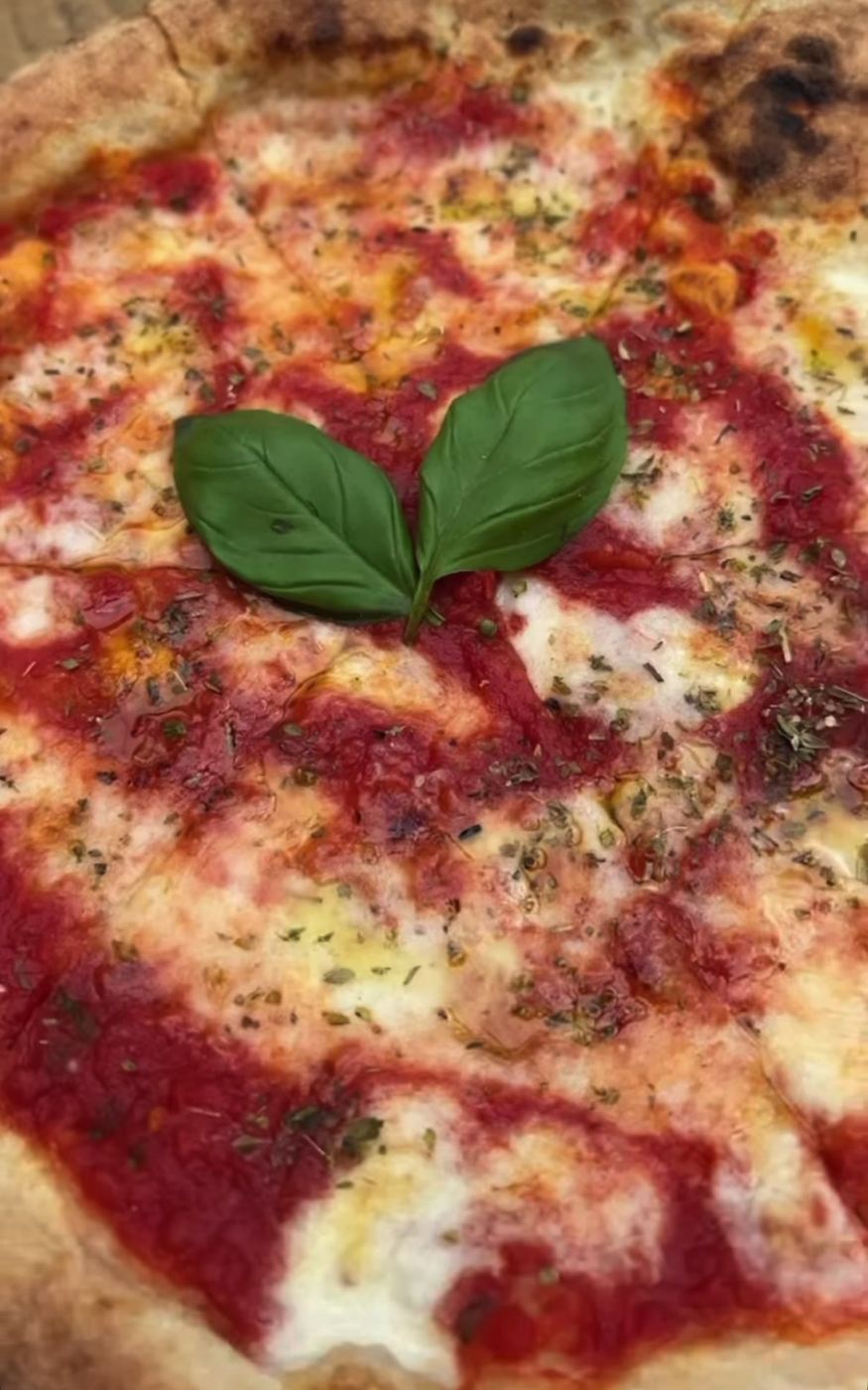 Pizza margherita